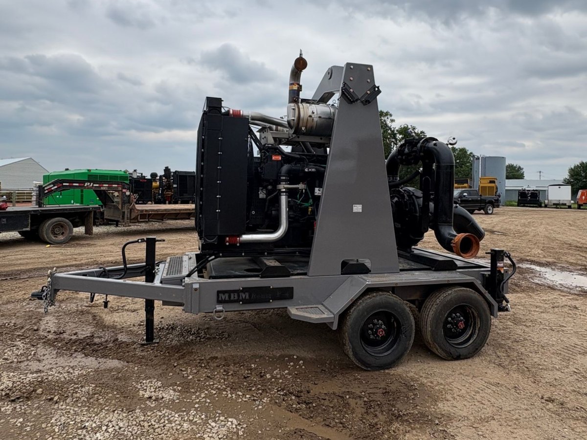 Engine-driven pump unit on a two-axle trailer